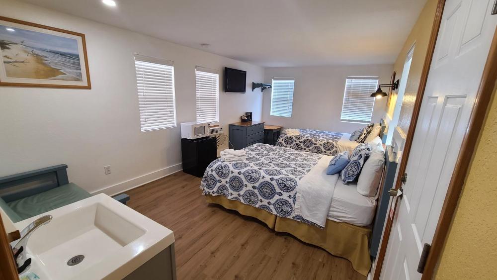 Standard Double Room interior